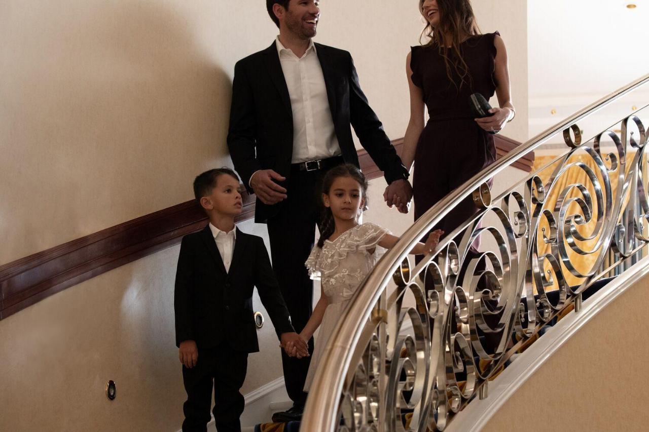 Burj Al Arab Jumeirah Dubai Exterior foto The family of the Emir of Qatar