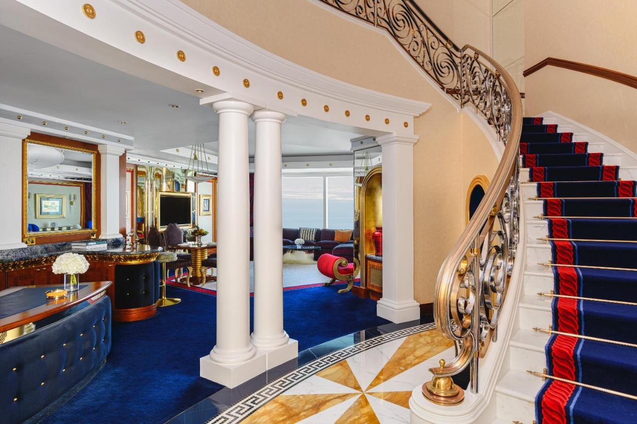Burj Al Arab Jumeirah Dubai Exterior foto The interior of the suite